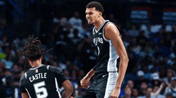 智慧优配 文班29分11板9帽, 锡安空砍27+10+7, 马刺成西部最大亮点